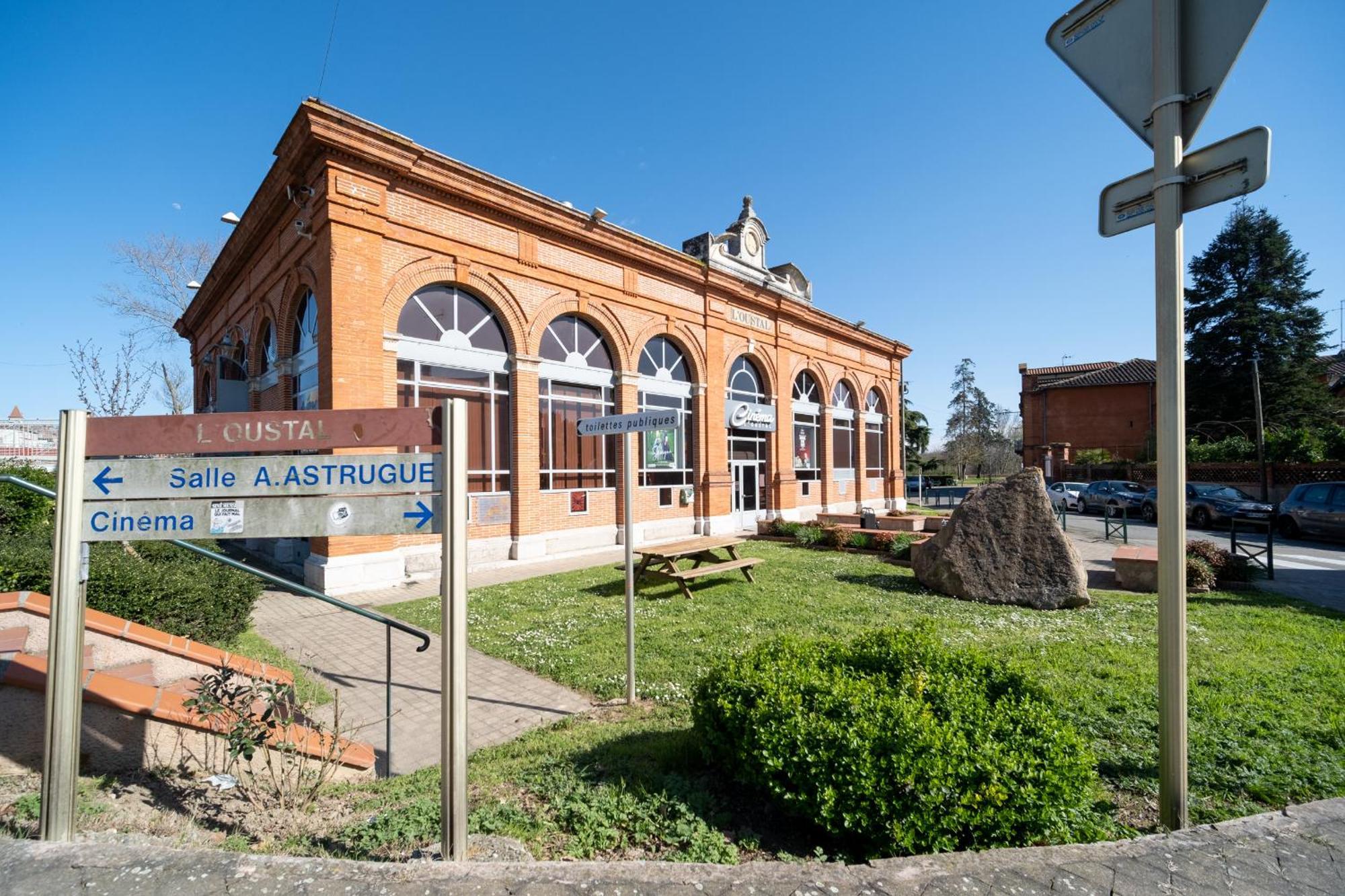 Evasions-Eclipse, Centre-Ville, Gare Auterive  Exteriér fotografie